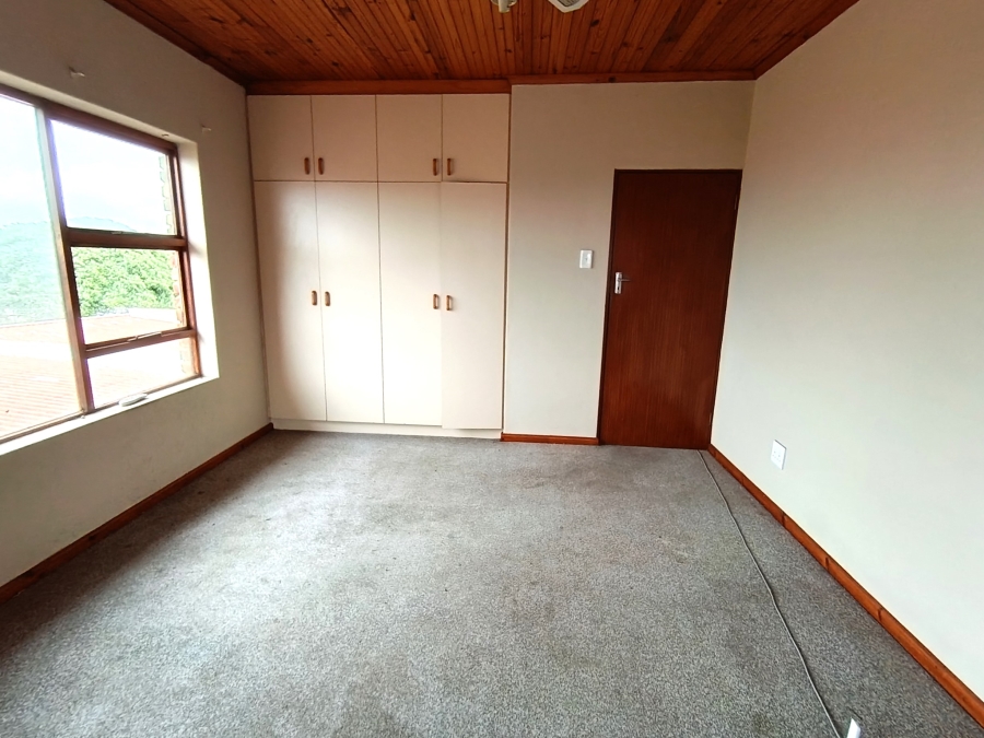 8 Bedroom Property for Sale in C Place Eastern Cape